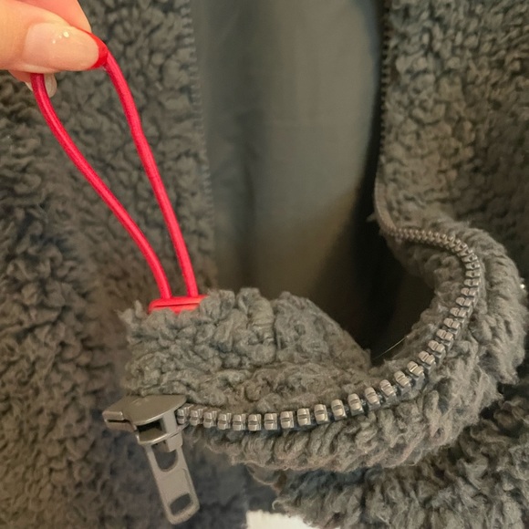 Urban Outfitters dark grey furry zip up jacket - Picture 4 of 4